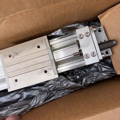 SMC MY3B32-700H Mechanically Jointed Rodless Cylinder 32mm Bore, 700mm Stroke