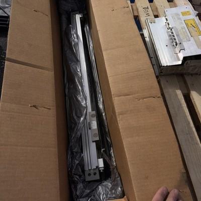 SMC MY3B32-700H Mechanically Jointed Rodless Cylinder 32mm Bore, 700mm Stroke