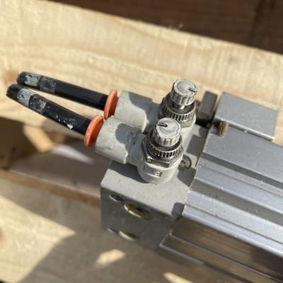 SMC MY1C25G-500H-Z7 3L