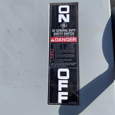 GE TG4323 Model 8 100a Safety Switch