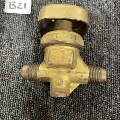 A14835 Mueller Linemaster Diaphragm Valve 3/8″ Flare