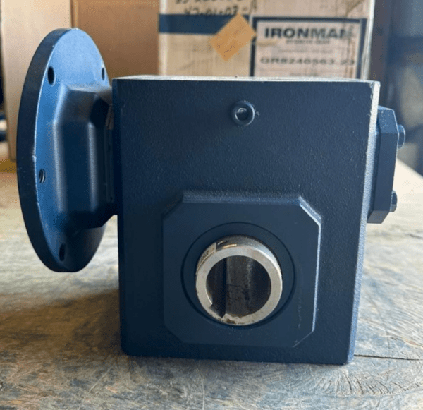 Grove Gear Ironman Reducer, Model GR-HMQ-824-10-H1-140-23, 10/1 Ratio
