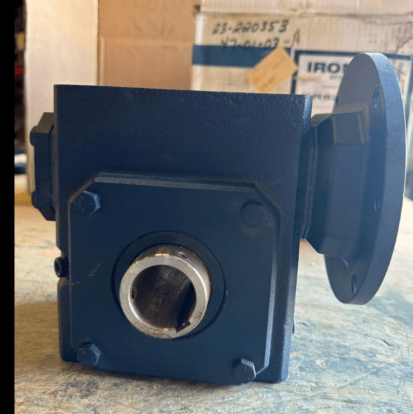 Grove Gear Ironman Reducer, Model GR-HMQ-824-10-H1-140-23, 10/1 Ratio