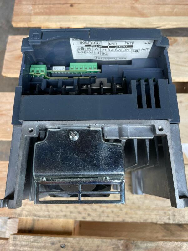 Fuji Electric FRN005E1S-4U Variable Frequency Inverter, 423834