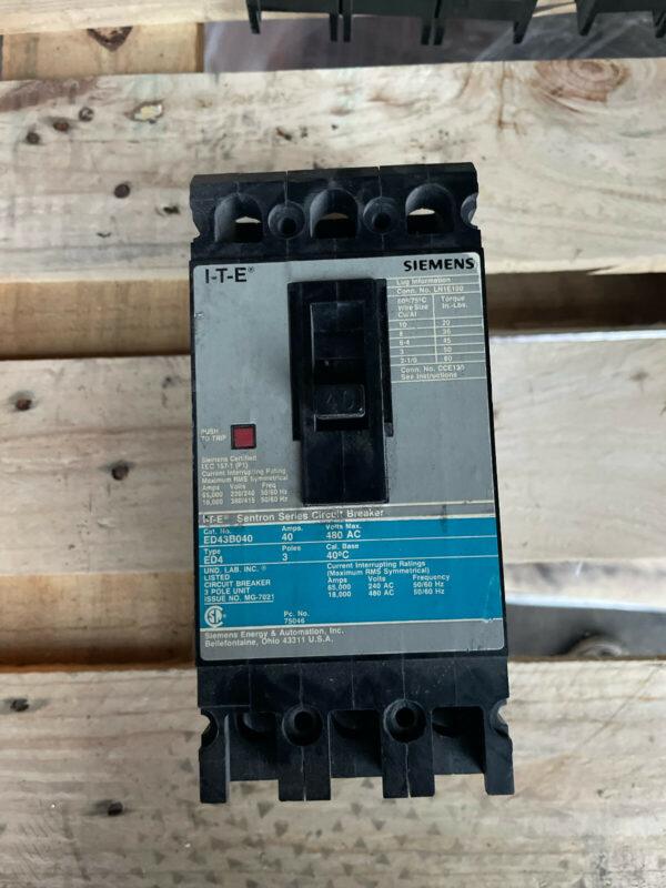 Siemens ED43B040 Circuit Breaker 3 pole 40 amp 480 volt