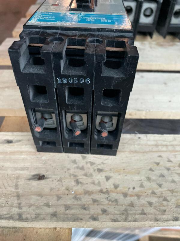 Siemens ED43B040 Circuit Breaker 3 pole 40 amp 480 volt