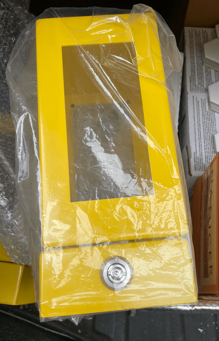 Yellow I/O Enclosure With Viewing Window, 9″ x 5″ x 6″ -New No key LOCK OUT box