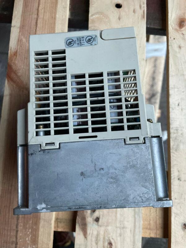 Magnetek GPD 205 GPD205-1001 Inverter