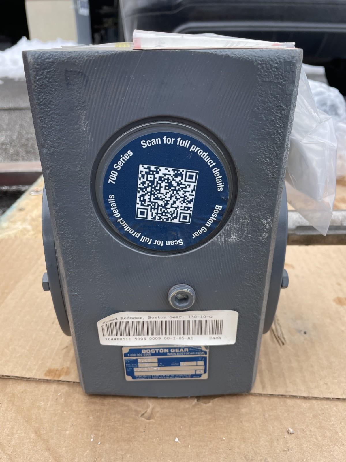 Boston Ge730-10-G worm gearbox ratio: 10:1 Gear Reducer distance: 3″ Boston Gear