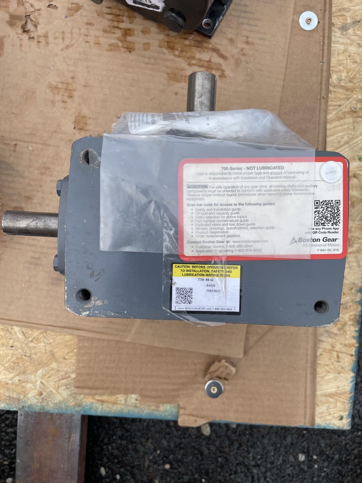 Boston Ge730-10-G worm gearbox ratio: 10:1 Gear Reducer distance: 3″ Boston Gear