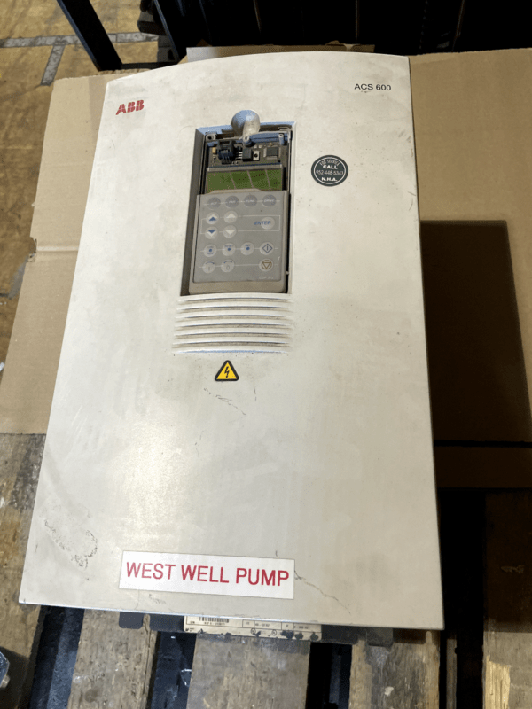 ABB ACS601-0025-4-000B1200801 25 HP 460VAC VFD