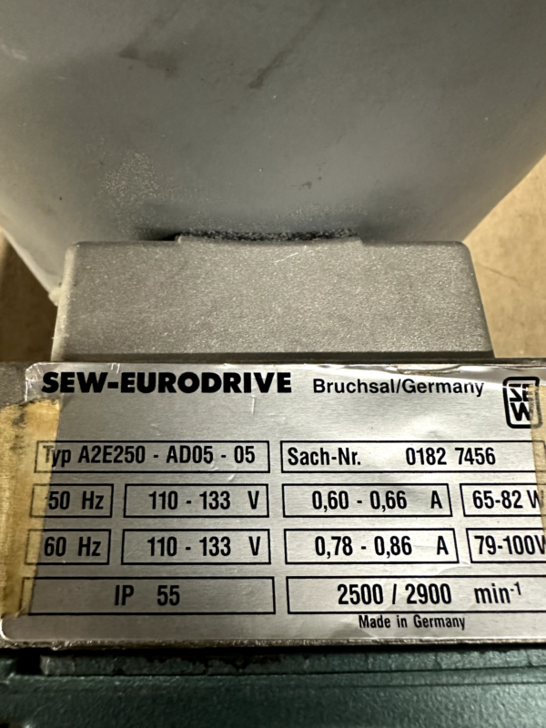 Sew Eurodrive A2E250-AD05-05  01823906 440/525V 0.14/0.18A