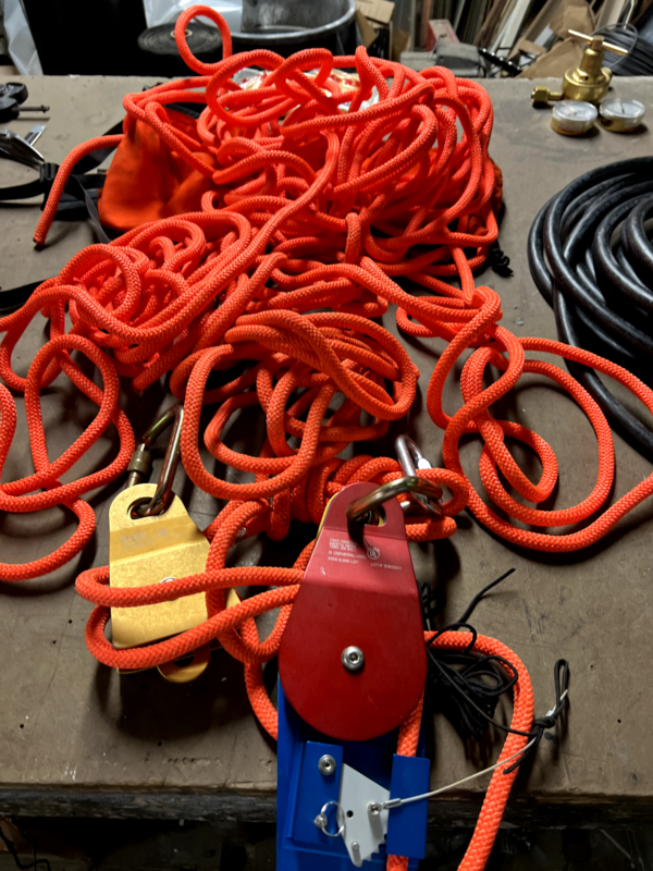 CMC Rescue – CMC Rescue Rope. MBS 8,000 LBF MEETS NFPA 430201