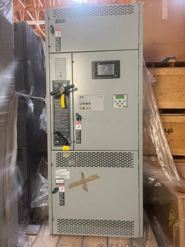 TRANSFER SWITCH NEMA 1 800 AMP 480 V H7ADTB030800N5XC