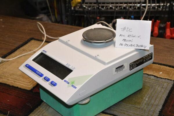 For Parts/Repair Mettler Toledo AB104 Analytical Balance 101g x 0.1mg