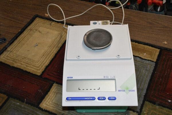 For Parts/Repair Mettler Toledo AB104 Analytical Balance 101g x 0.1mg