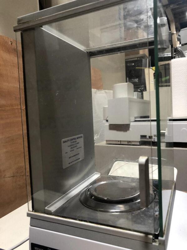 Mettler Toledo AB104 Analytical Balance .1mg (w/ 30 Day Parts & Labor Warranty)