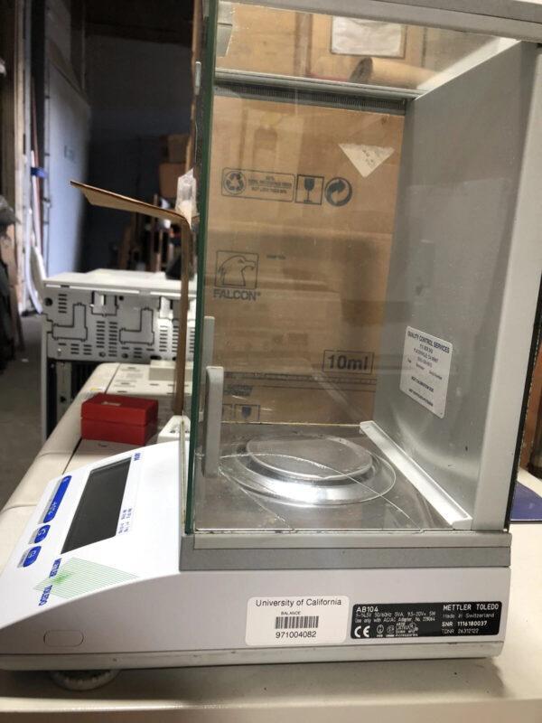 Mettler Toledo AB104 Analytical Balance .1mg (w/ 30 Day Parts & Labor Warranty)