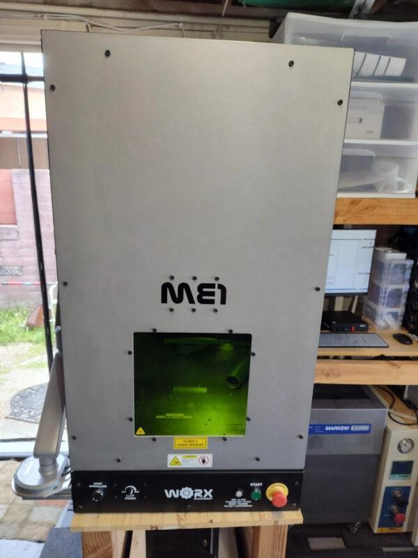 KEYENCE MD-U1020C 3-AXIS MARKING LASER w/ WORX ME1 ENCLOSURE & FUME EXTRACTOR