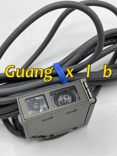 1PCS NEW for OMRON E3S-CL2 Diffuse Photoelectric Sensor Switch fast ship in box