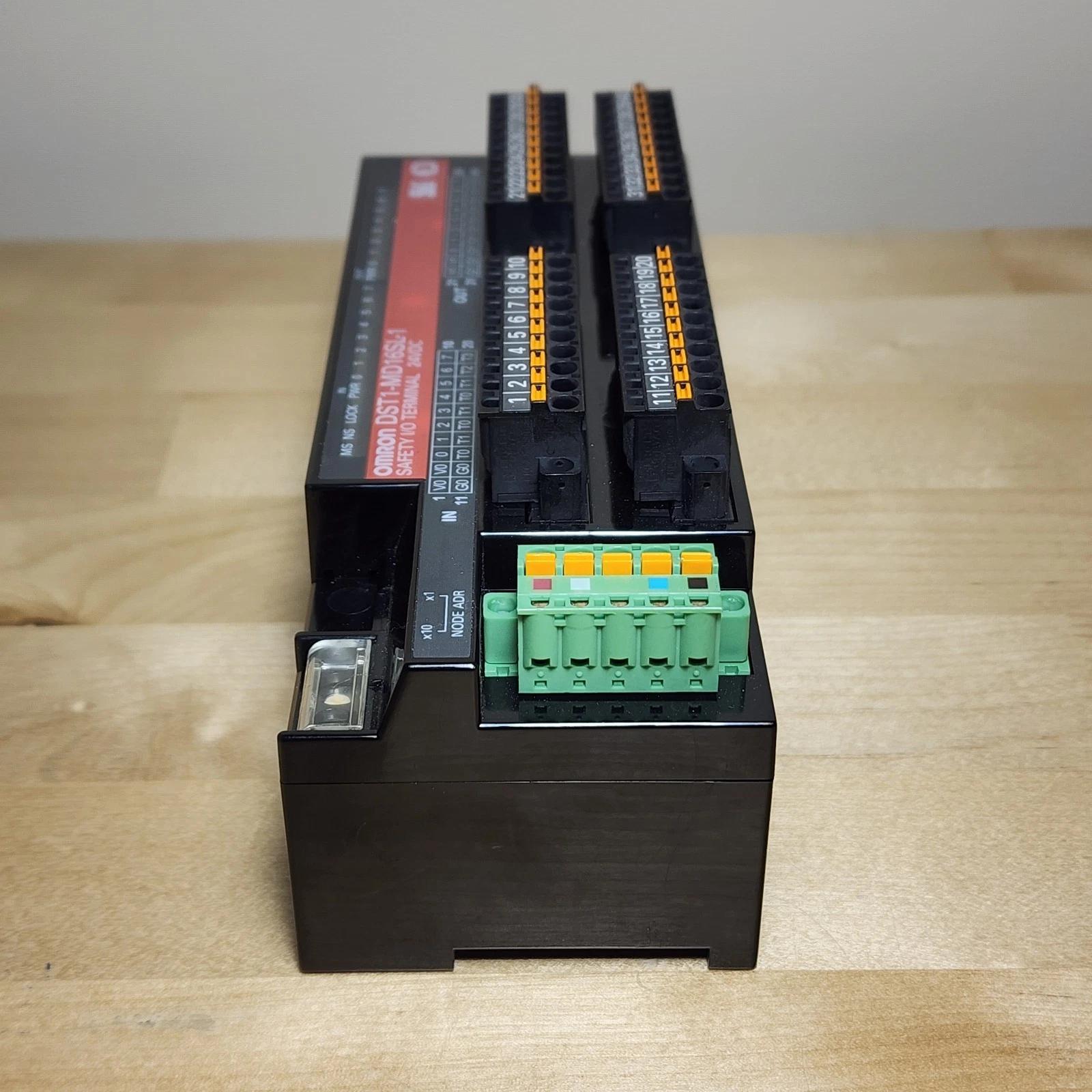 Omron DST1-MD16SL-1 Safety I/O Terminal 24VDC