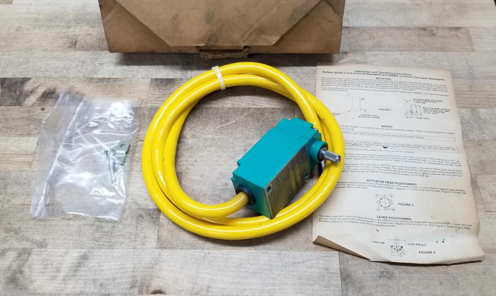 New / NOS Allen Bradley 802M-AY5 Ser/C Pre-Wired Limit Switch Lever Type