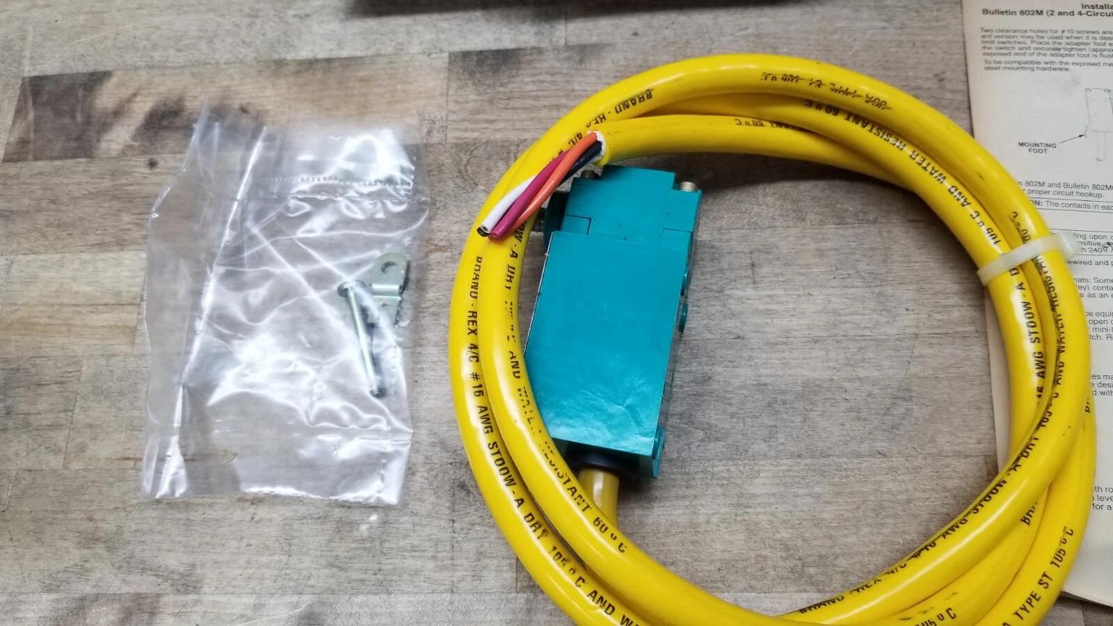 New / NOS Allen Bradley 802M-AY5 Ser/C Pre-Wired Limit Switch Lever Type