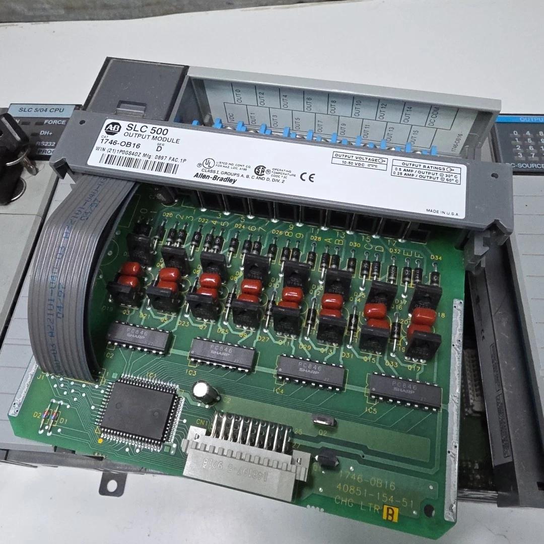 Allen Bradley SlC500 7-Slot Rack 1746-A7 1747 L541 CPU DC Sink Input 3x Output3x