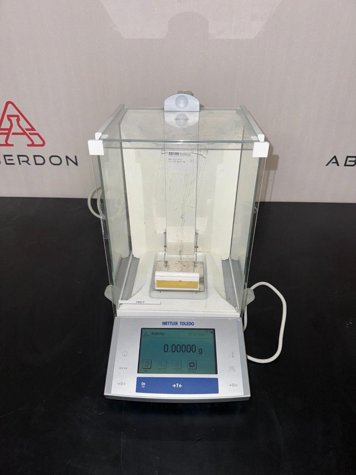 Mettler Toledo XS105DU DualRange Digital Analytical Balance Scale 18017