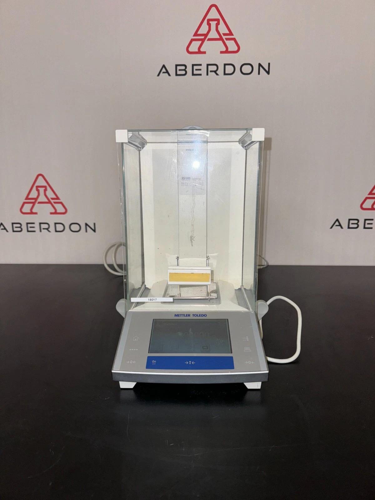 Mettler Toledo XS105DU DualRange Digital Analytical Balance Scale 18017