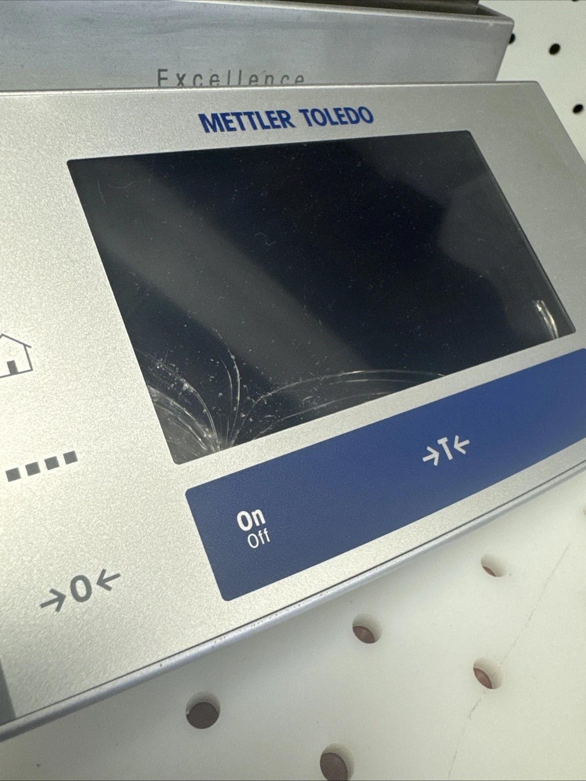 Two (2) Non-working Broken Scales Mettler Toledo Model XS4002S XS Model XS802S