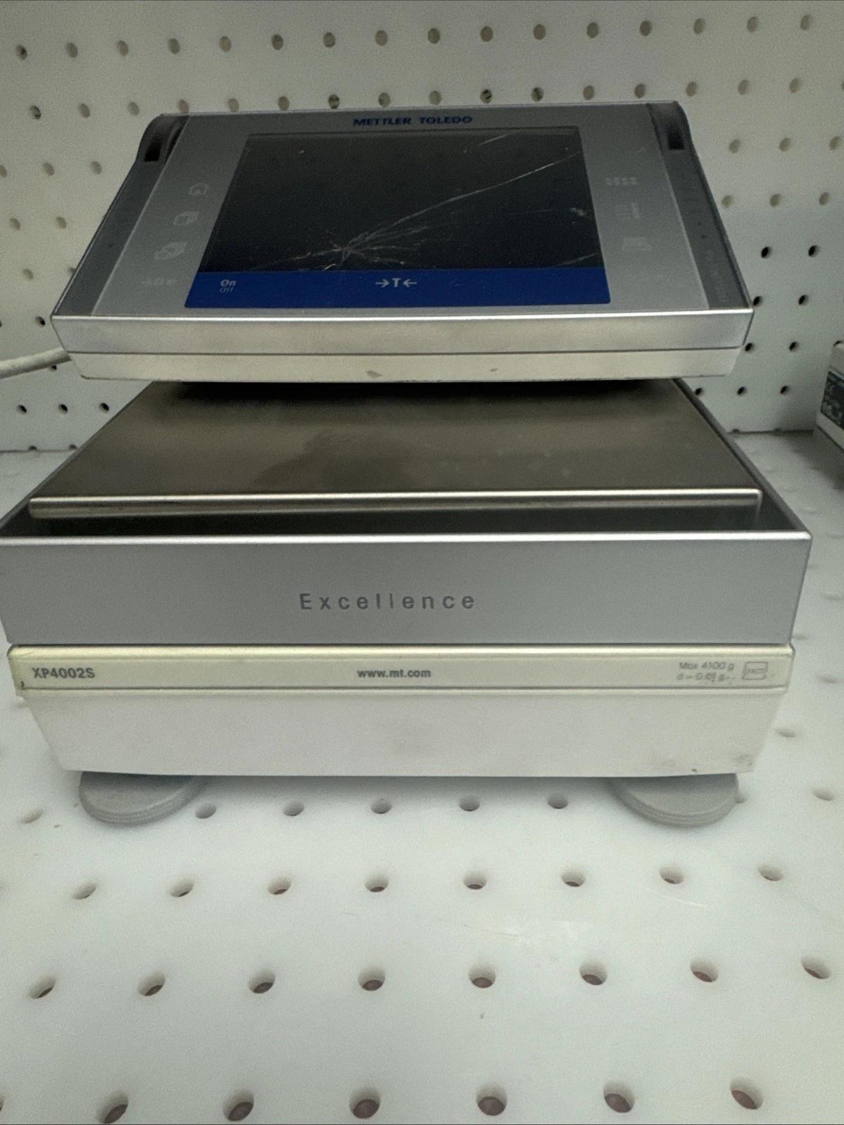 Two (2) Non-working Broken Scales Mettler Toledo Model XS4002S XS Model XS802S