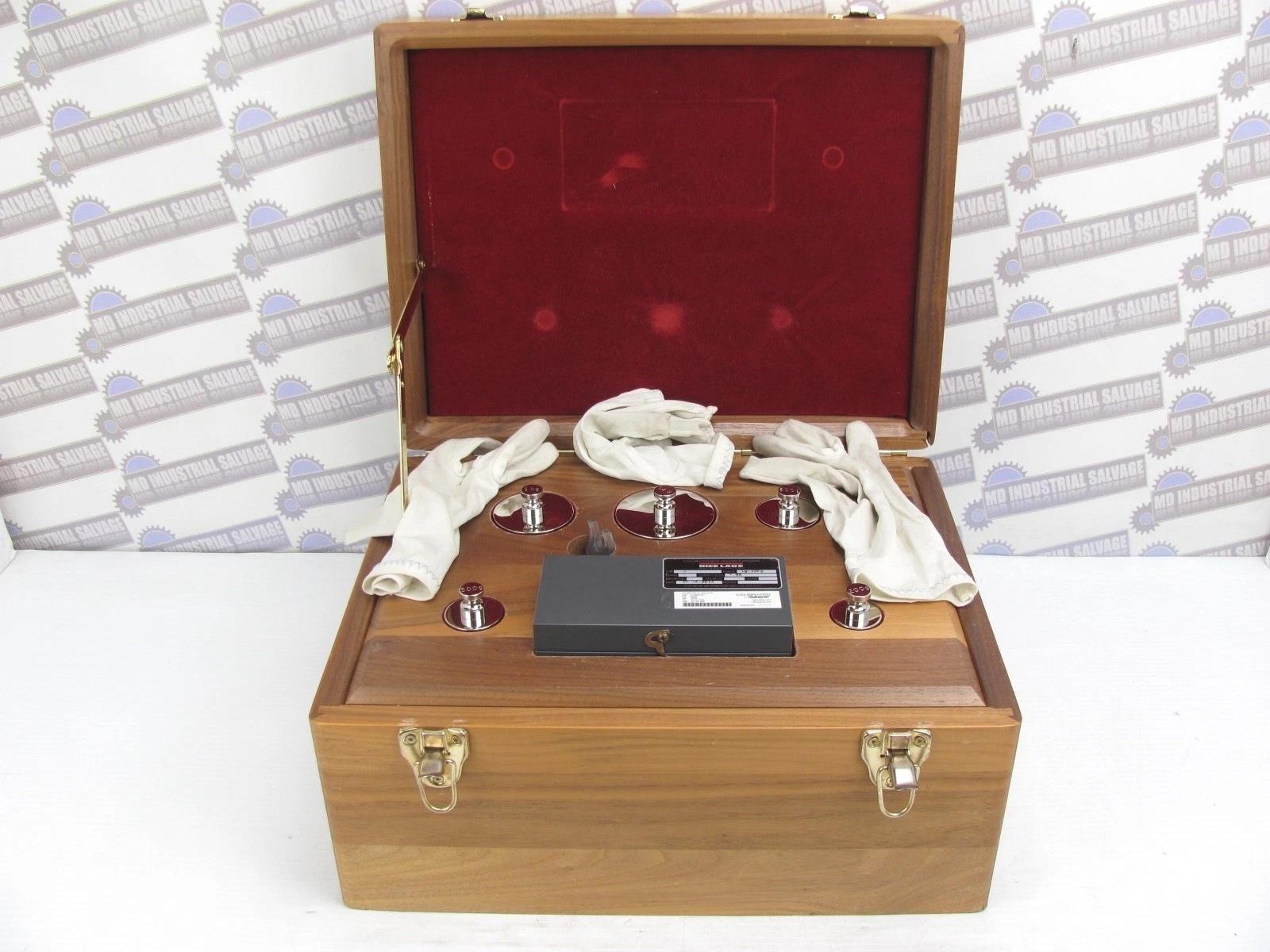 RICE LAKE WEIGHING SYSTEMS – 1g to 2kg – (14) Weights, HARDWOOD CASE Refurbished