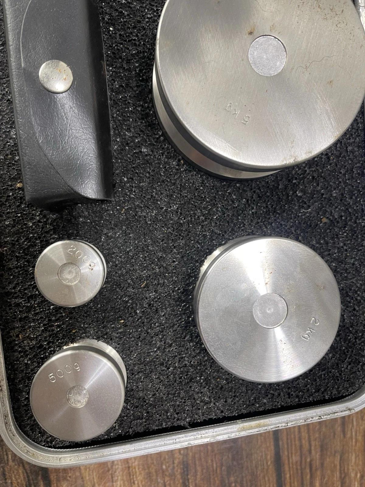 Rice Lake Metric Weighing System. Class F Range 5KG-1 G