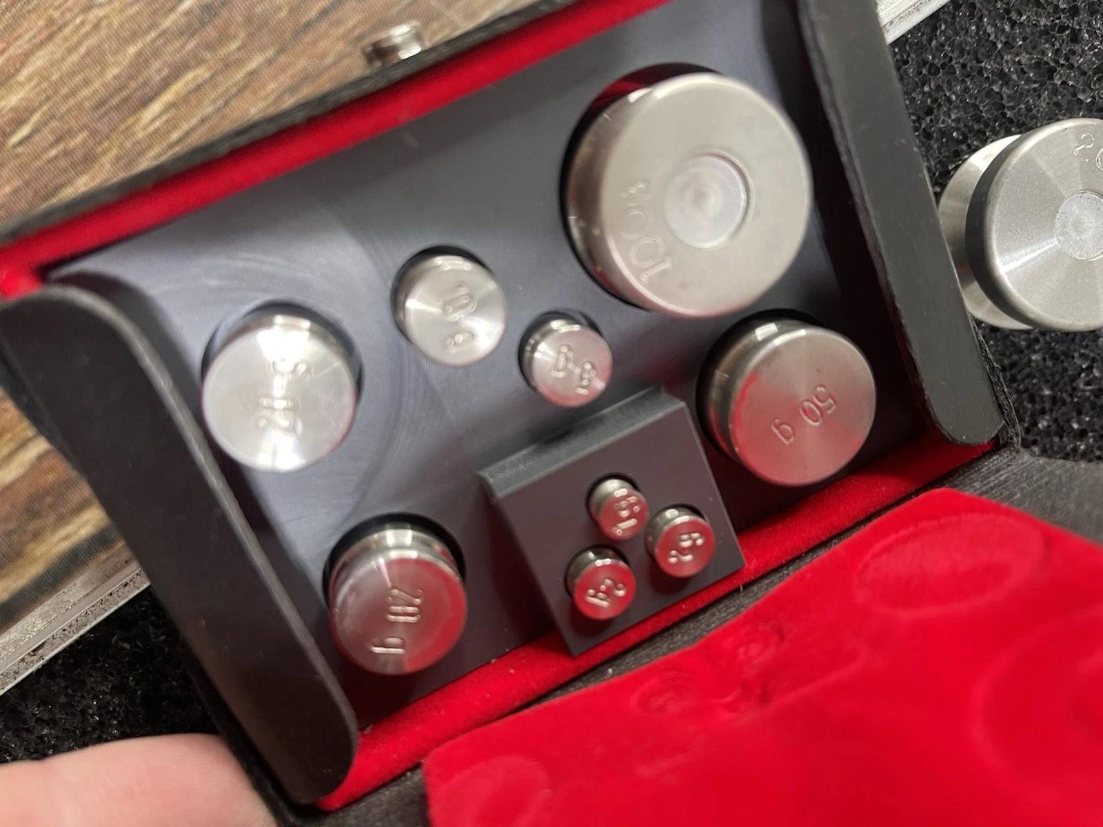 Rice Lake Metric Weighing System. Class F Range 5KG-1 G