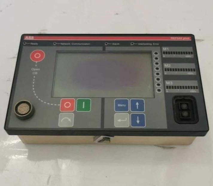 ABB REF542PLUS 1VCF750090R802 AUTOMATION MACHINE TERMINAL (For Parts)