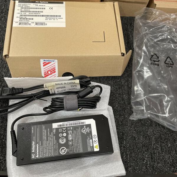 LENOVO Thinkpad 55Y9317 power adapter, Thinkpad T4xx, T5xx, Indoor 135W OEM