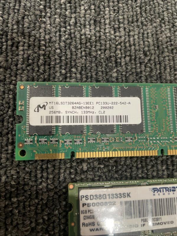 (2) – (1) PATRIOT PC3-10600 PSD38G1333SK 2x4GB + (1) MT16LSDT3264AG-13EE1 256MB