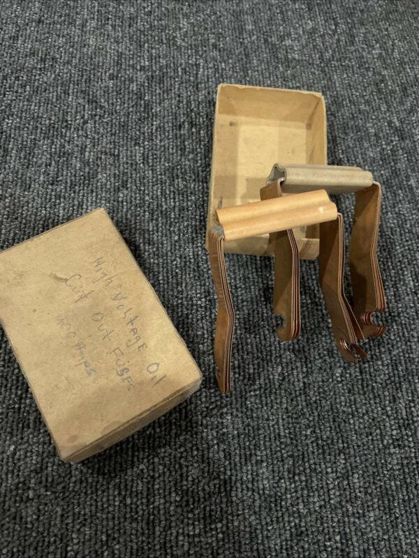 (2) GENERAL ELECTRIC 9F18B8 / 9F18B8 High Voltage Cut Off Fuses 200amp