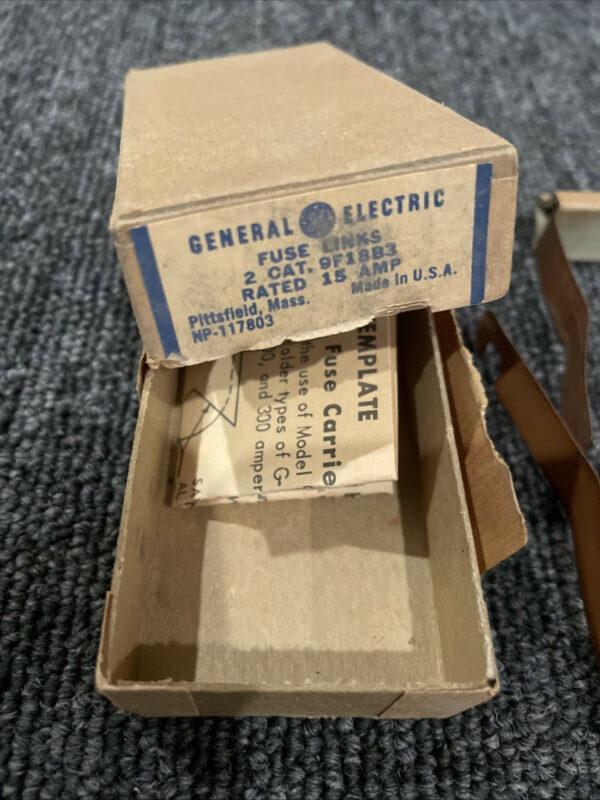 2 GENERAL ELECTRIC 9F18B8 / 9F18B8 – 15 Amp