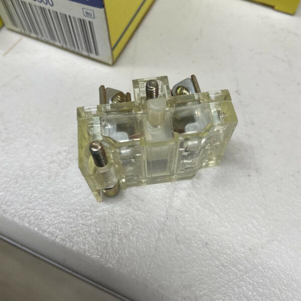 (5) Square D 9001 KA-1 SERIES G Contact Block