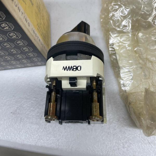 ALLEN BRADLEY 800T-H2D1 SELECTOR SWITCH SER F