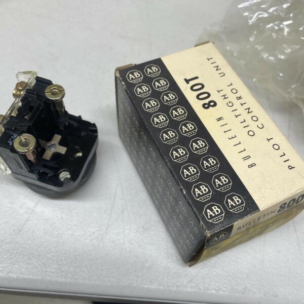 ALLEN BRADLEY 800T-A2A PUSHBUTTON SER. C 800TA2A