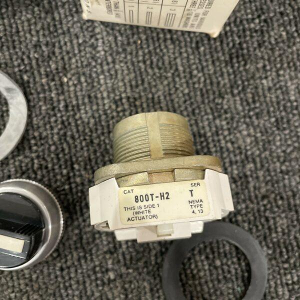 ALLEN BRADLEY 800T-H2A SER.T SWITCH NSNP