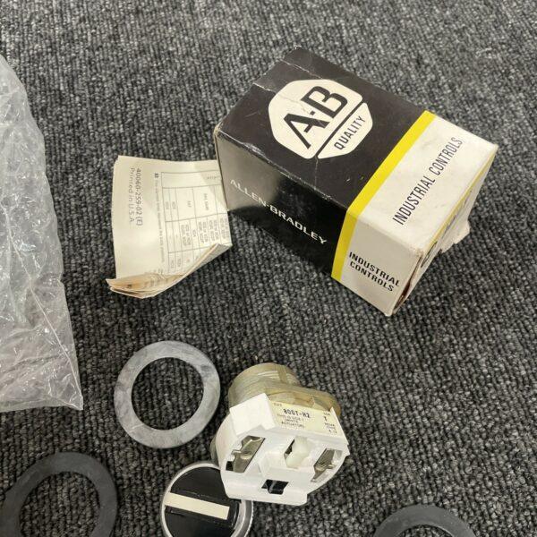 ALLEN BRADLEY 800T-H2A SER.T SWITCH NSNP