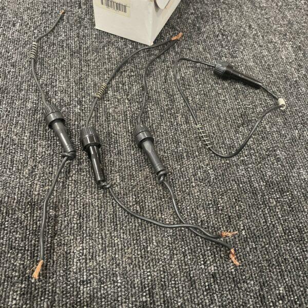 Lot of (4) Bussmann hrk fuseholder # HRK + (2) Hrk-w