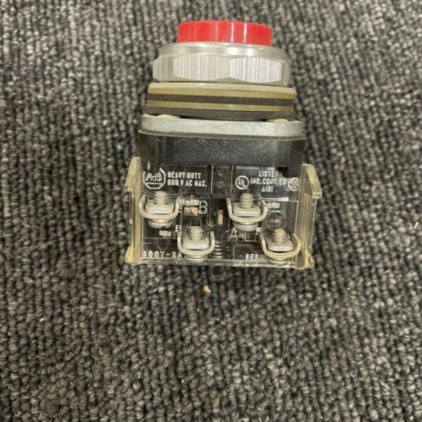ALLEN BRADLEY 800T-B SER.N PUSHBUTTON RED