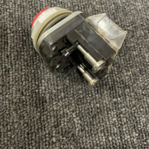 ALLEN BRADLEY 800T-B SER.N PUSHBUTTON RED