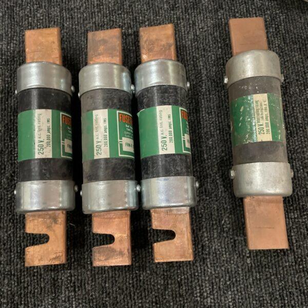 (4) Bussmann (3) FRN-R-125 Fusetron Time Delay Fuse Class RK5 250V + (1) FRN 125