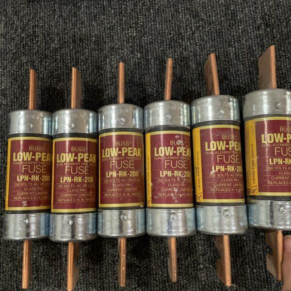 (6) BUSS LOW PEAK LPN-RK-200 DUAL ELEMENT FUSE 250 VOLT 200 AMP